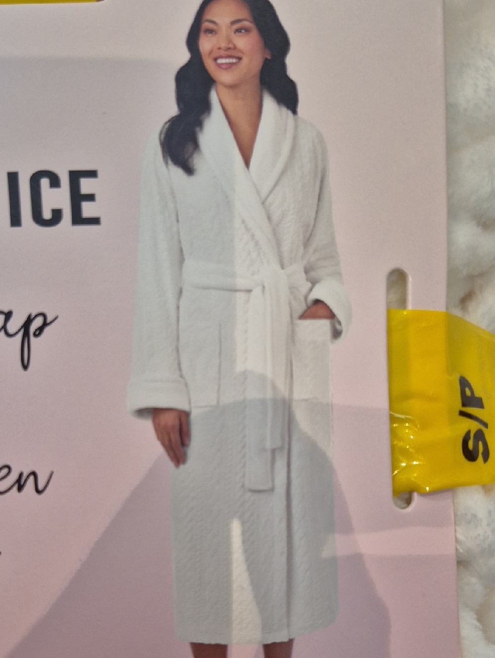 S: 🤍Room Service Plush Wrap Robe